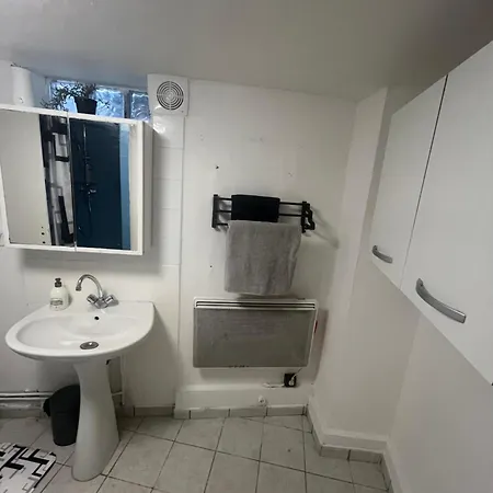 Sinclair House * Viry-Châtillon